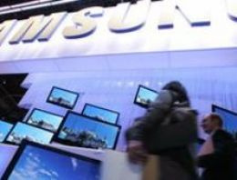 Samsung LCD kolunu ayırıyor